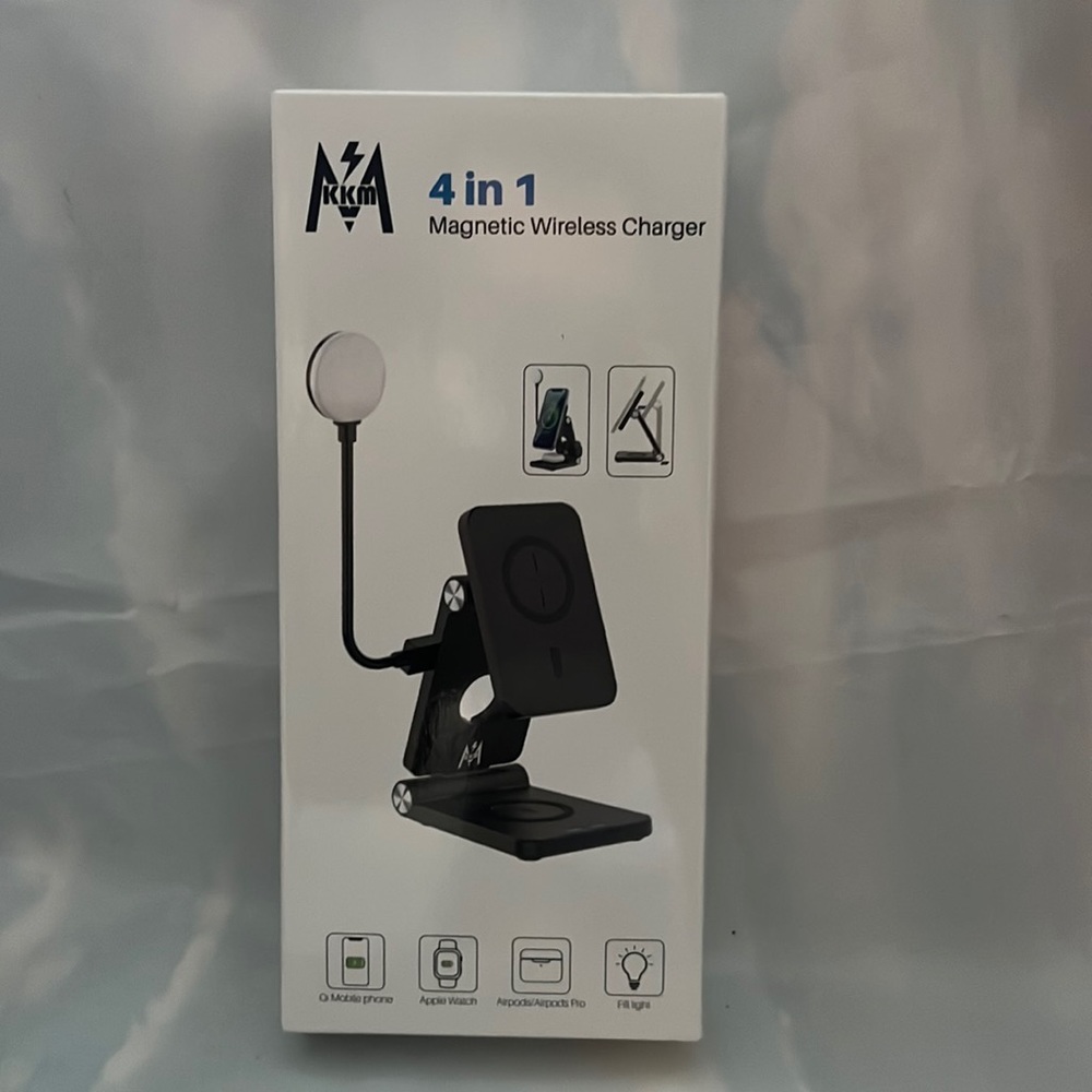 4-in-1 Charging Station, 15W Fast Charging for iPhone, with QC3.0 A+C Adapter